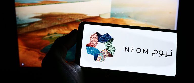 NEOM Signs $800 Million Agreement with Riyadh Bank